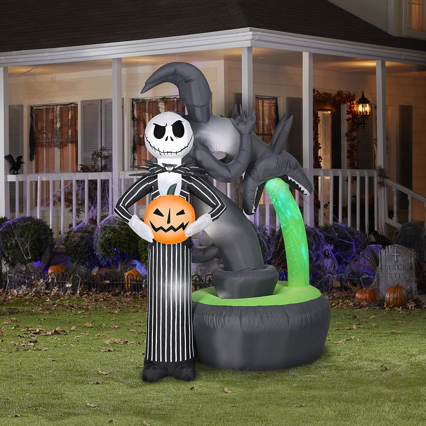 Jack Skull and Halloween Town Fountain Light Show