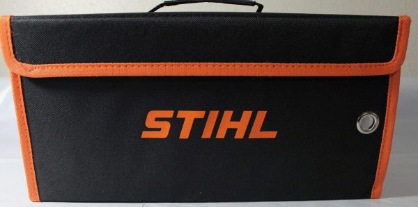 STIHL GTA 26 PRUNER CHAINSAW W CARRYING CASE. BATTERY AND CHARGER.