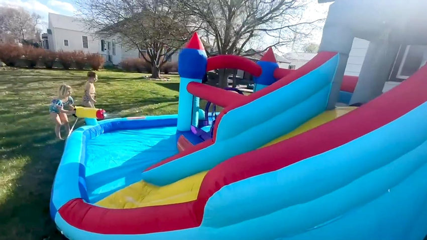 Inflatable Water Slides for Kids 8-in-1 Bounce House Water Park with 450W Blower Climbing Wall. Splash Pool. 2 Water Cannons. Basketball Hoop. Water Slide. Crocodile Sprinkler for Gift Backyard Party