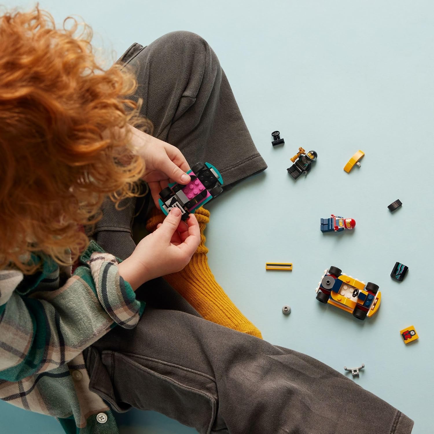 City Go-Karts and Race Drivers Toy Playset